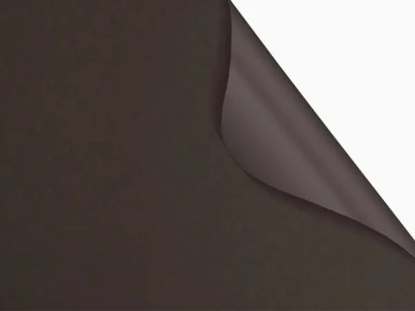 Madagaszkár 216 (fényzáró) - sötétbarna